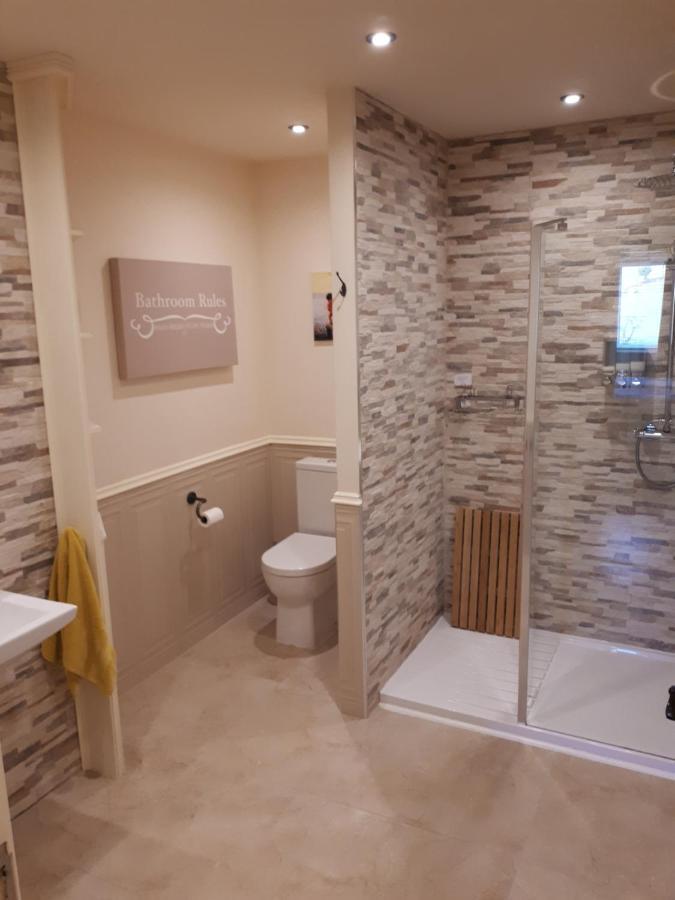 Swift Half Apartment Баликонъл Екстериор снимка