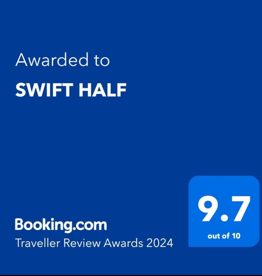Swift Half Apartment Баликонъл Екстериор снимка